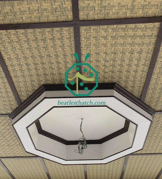 لوحة الخيزران المنسوجة الاصطناعية لتزيين سقف المطعم في بلد شمال المحيط الهادئ